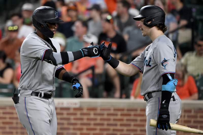 Marlins homer 3 times in 7-3 victory over Orioles