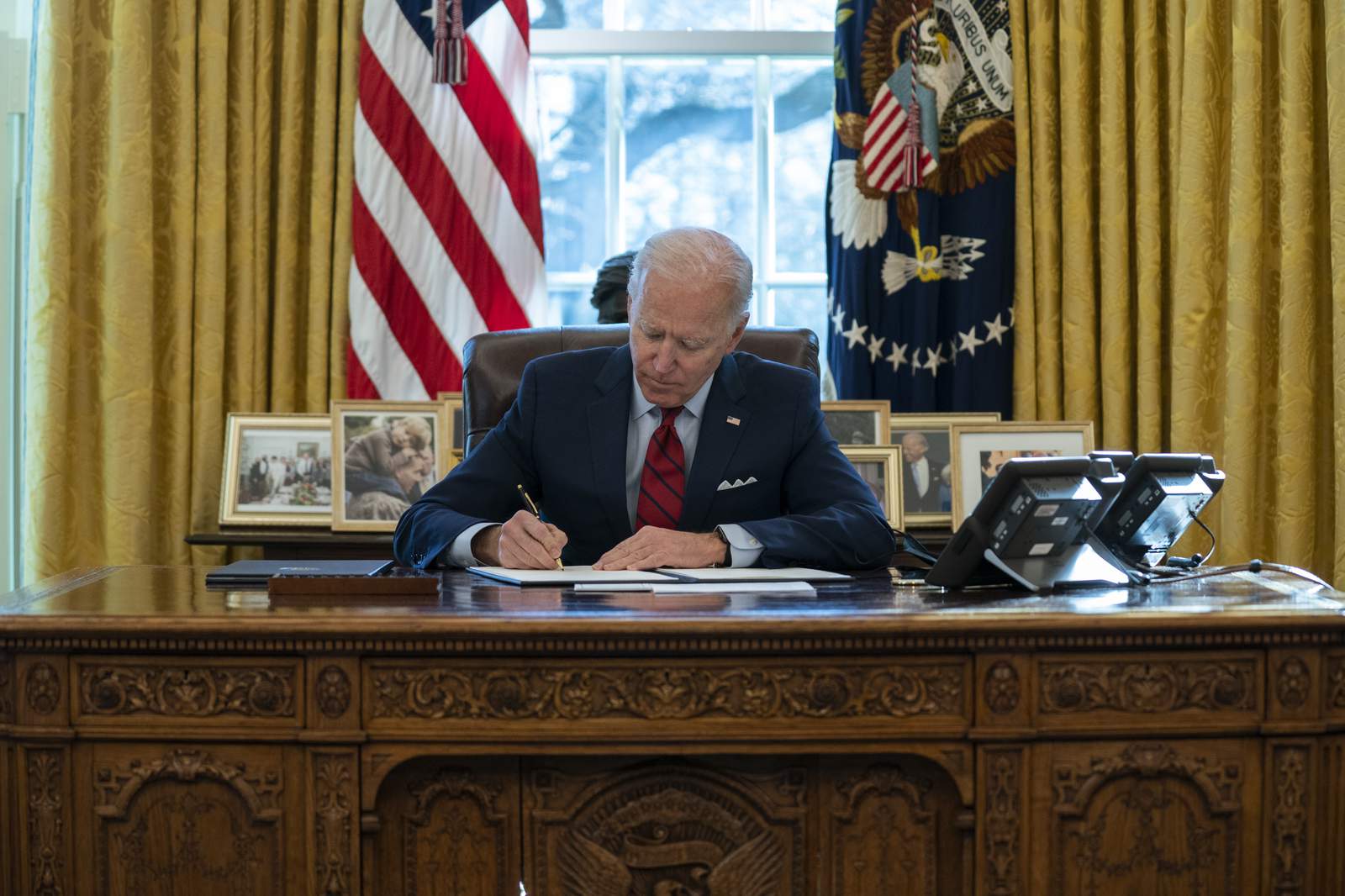 Biden opens 'Obamacare' window for uninsured as COVID rages