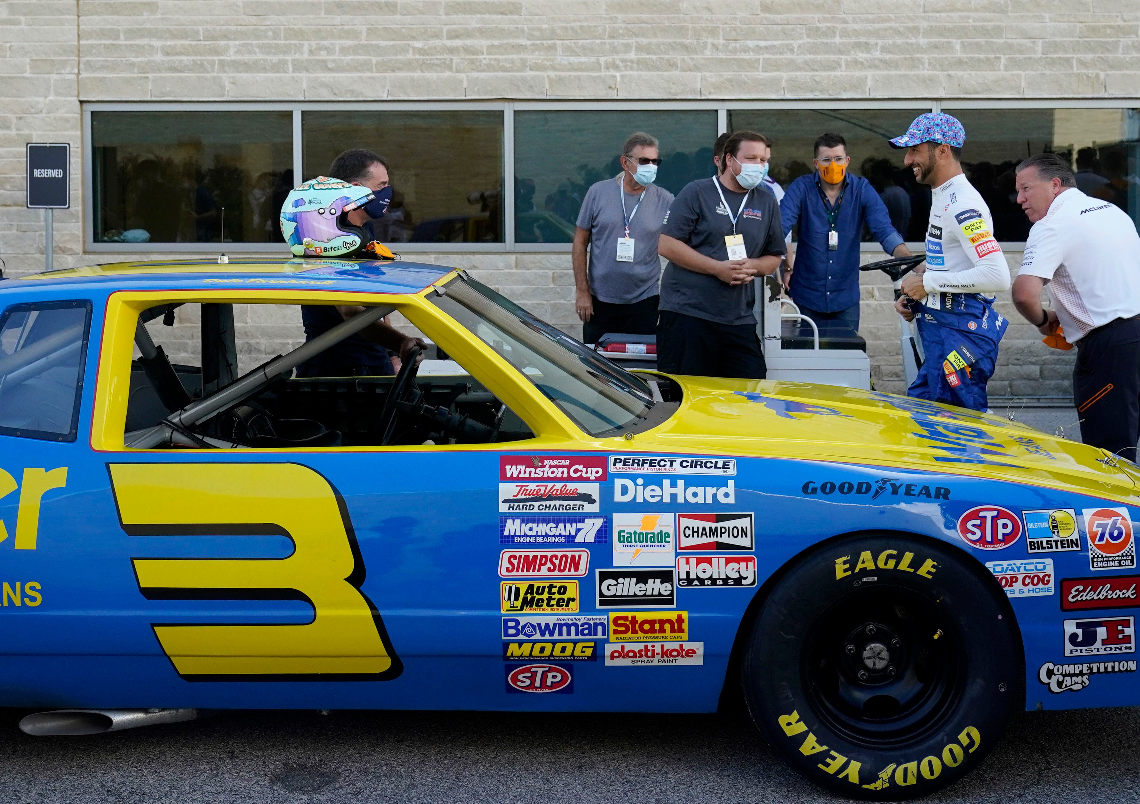 Introducir 74+ imagen dale earnhardt 3 wrangler car - Thptnganamst.edu.vn