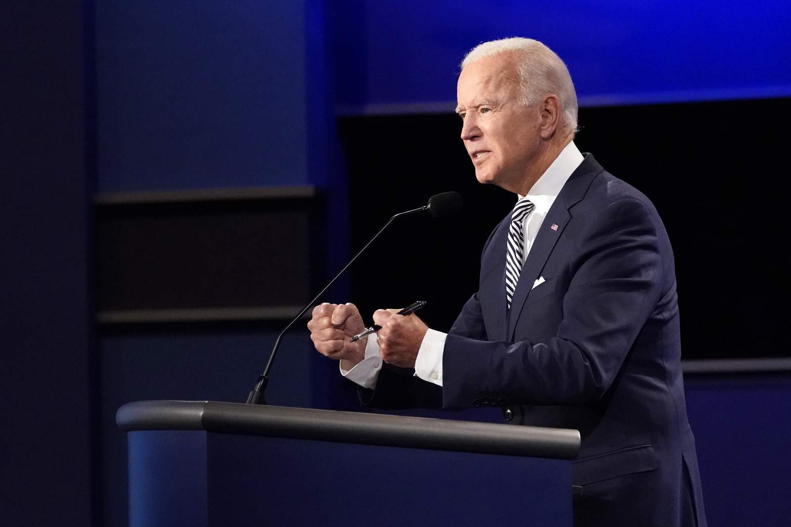Biden doctor confirms candidate and wife test negative for COVID-19