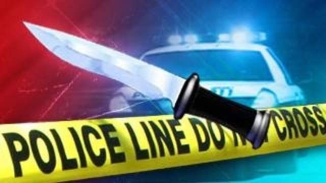 Miami-Dade police investigating stabbing in front of convenience store