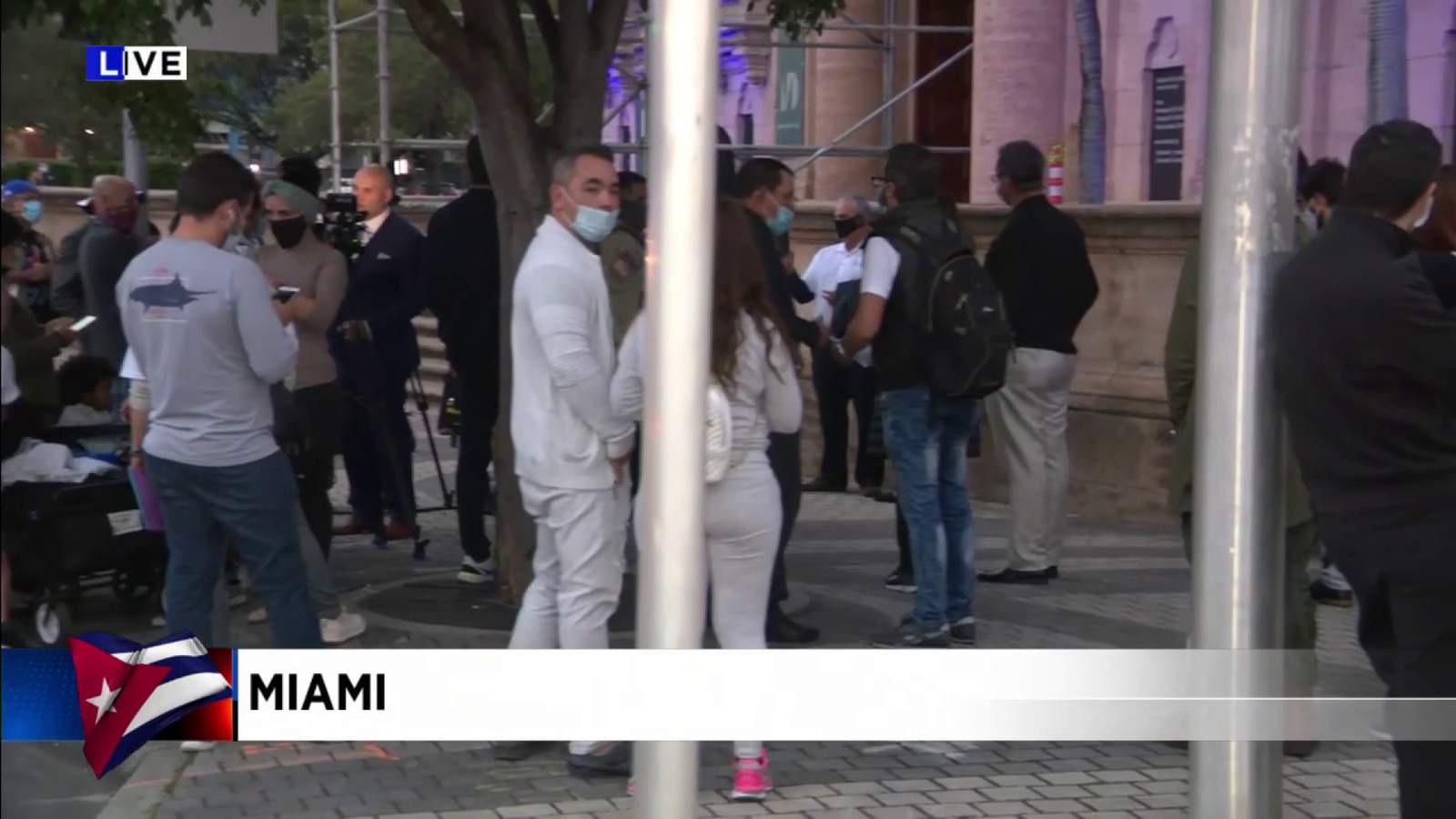 Activists mark Human Rights Day in solidarity with Cuban dissidents at Miami’s Freedom Tower