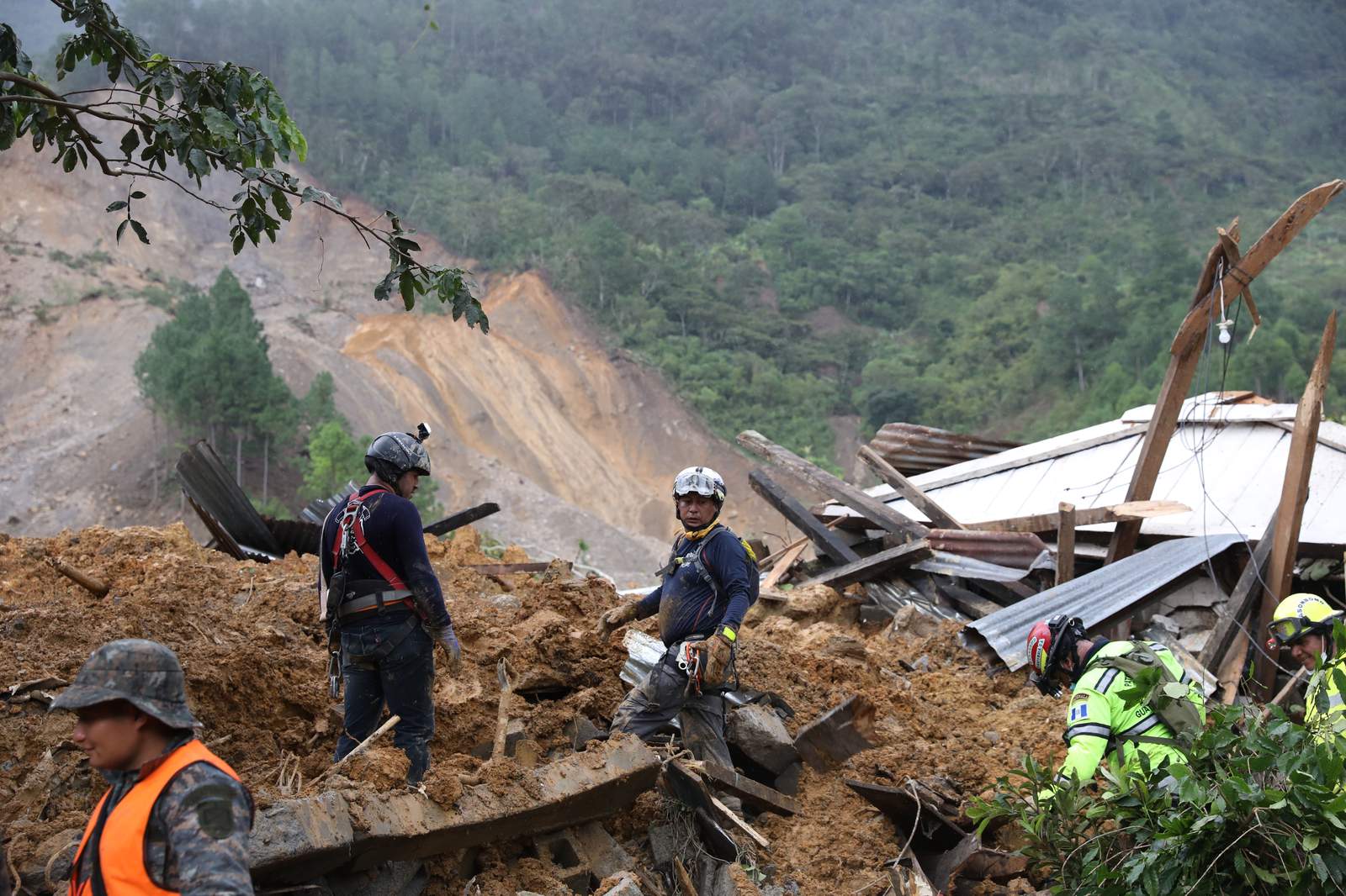 Guatemala searches, Eta regains storm status, heads to Cuba