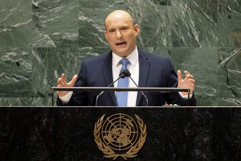 Israeli PM denounces Iran, ignores Palestinians in UN speech