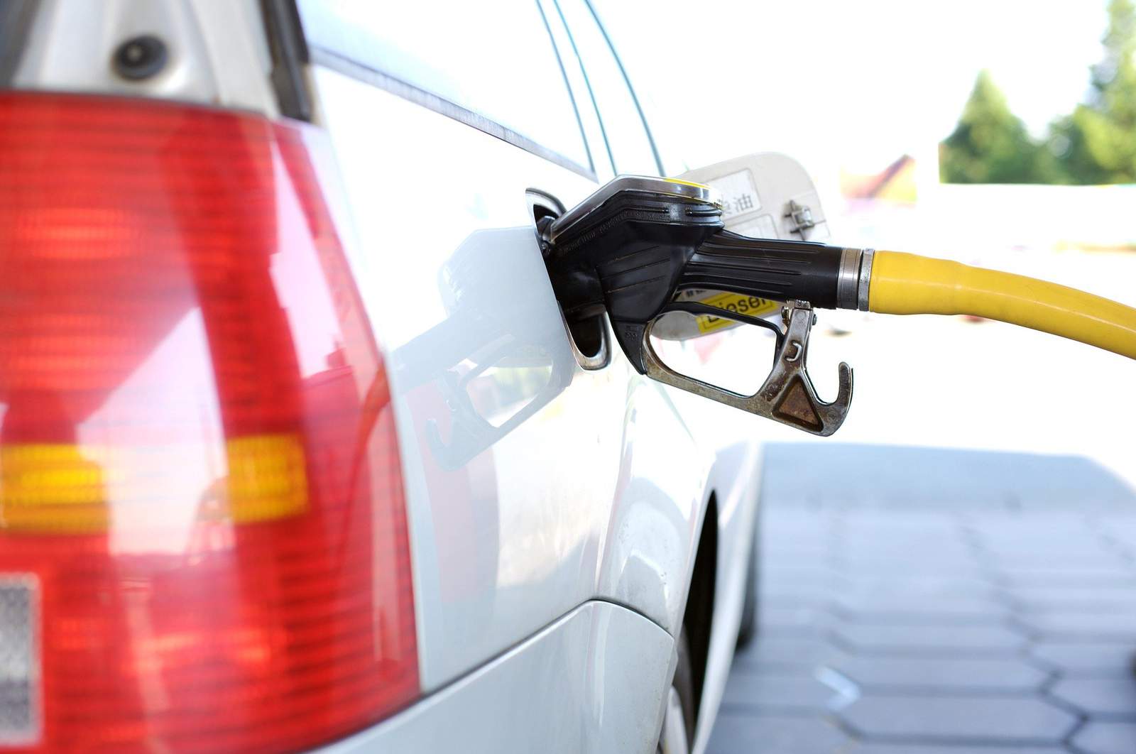Florida gas prices rise again — and they may keep surging