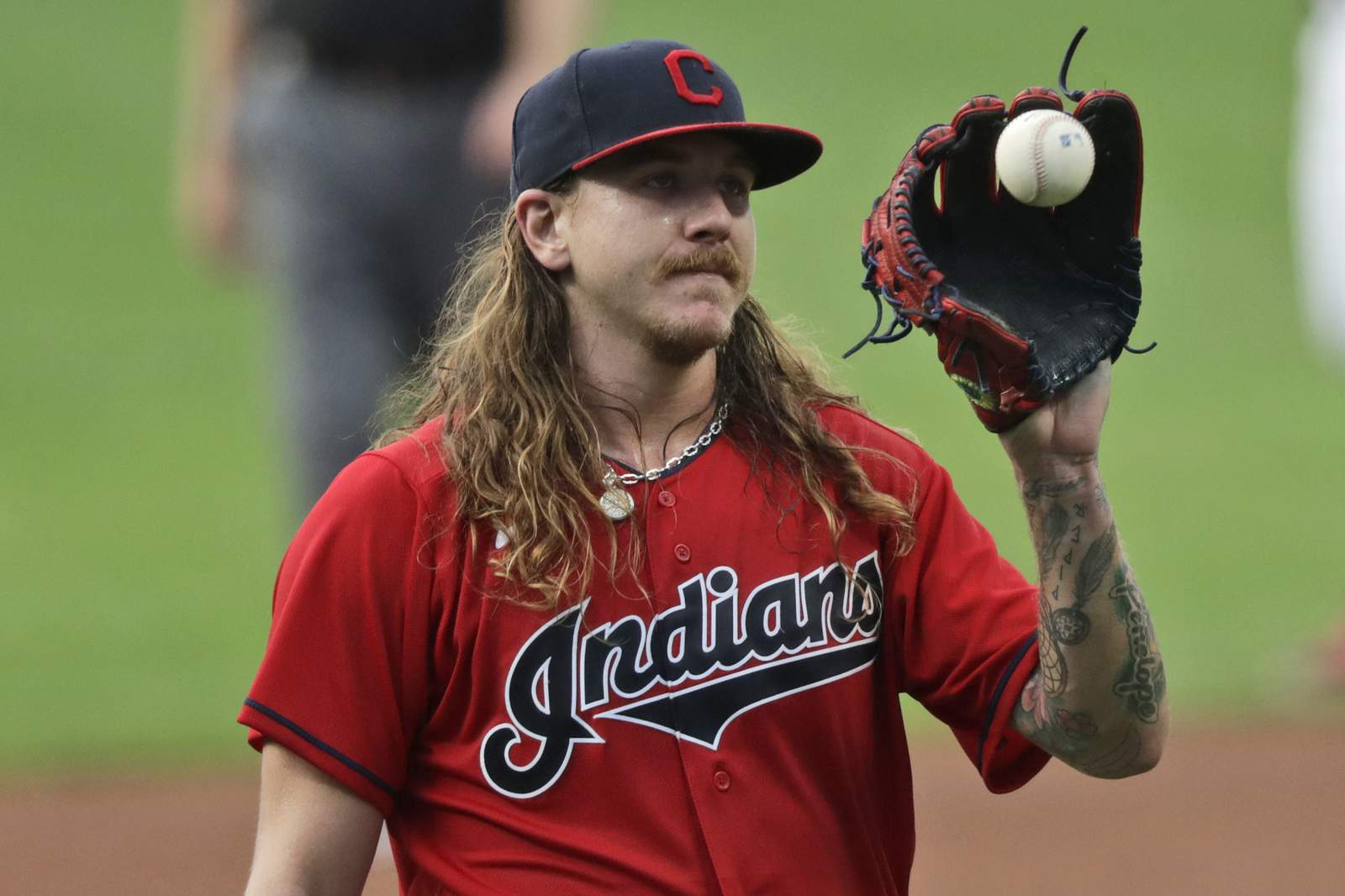 AP source: Padres get Clevinger in deal with Indians