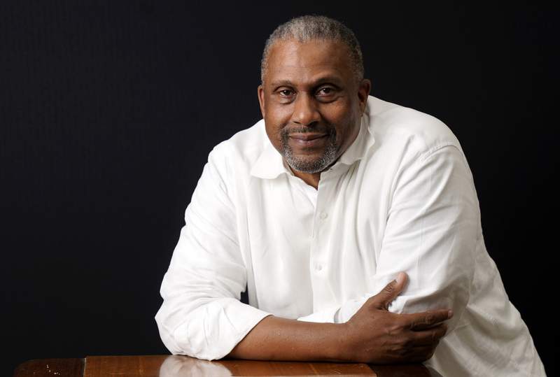 No apology: Tavis Smiley makes comeback bid after PBS firing