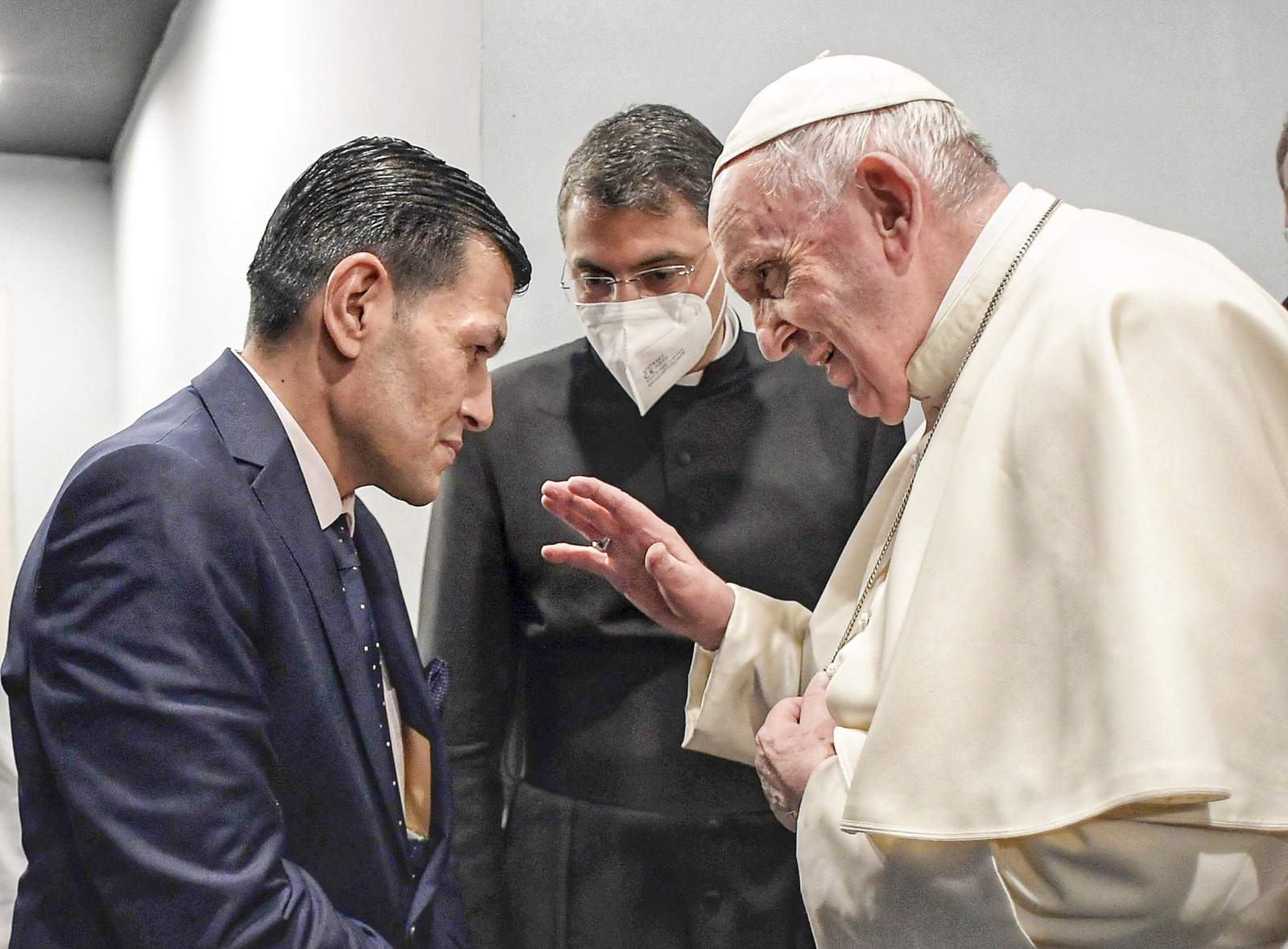 The Latest: Pope meets father of drowned Syrian refugee boy