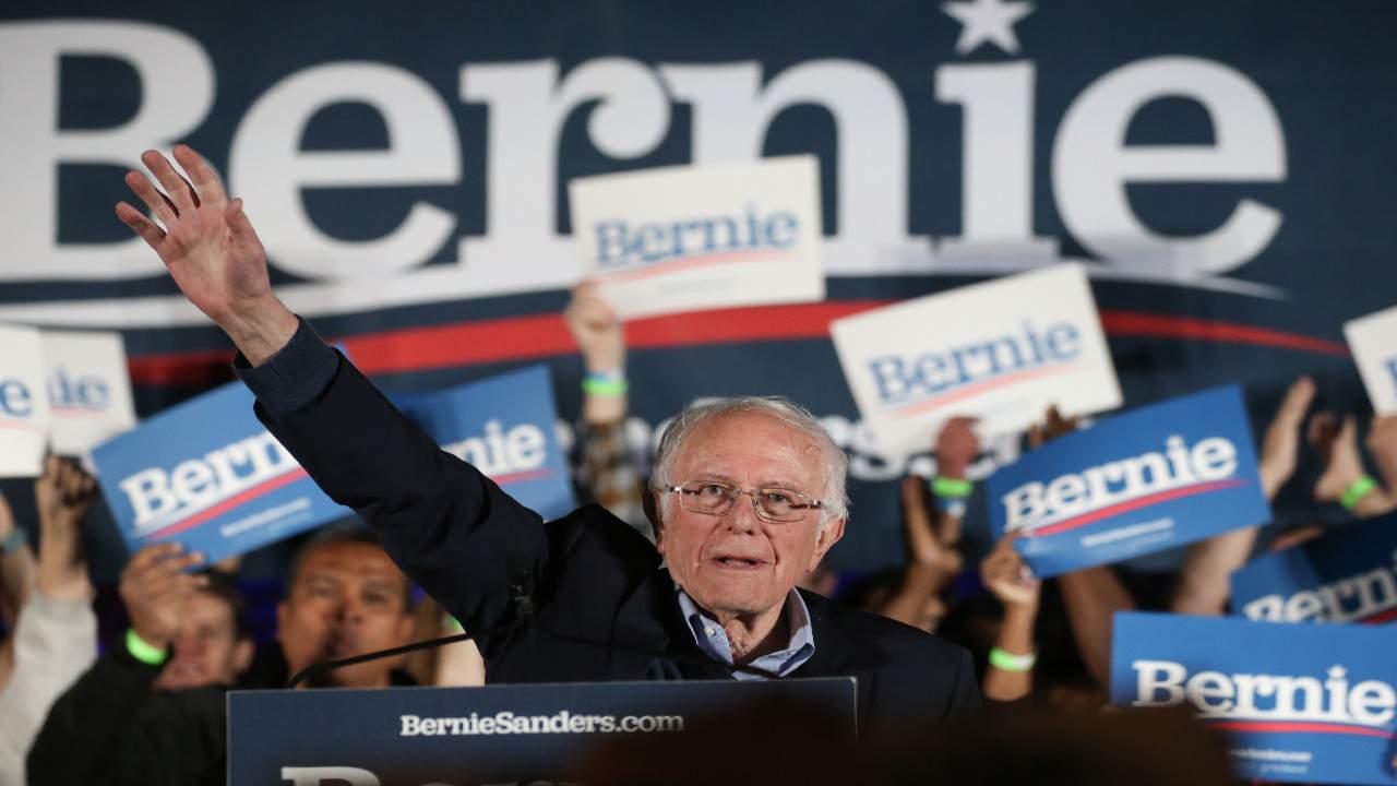 Sanders wins Nevada caucuses, takes national Democratic lead