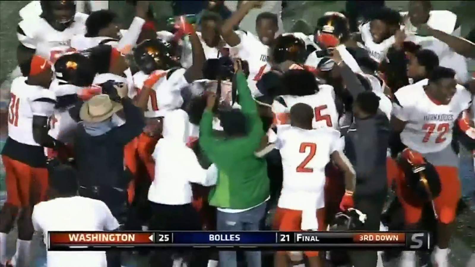 2 touchdowns, forced fumble in final 5:25 gives Booker T. Washington state championship
