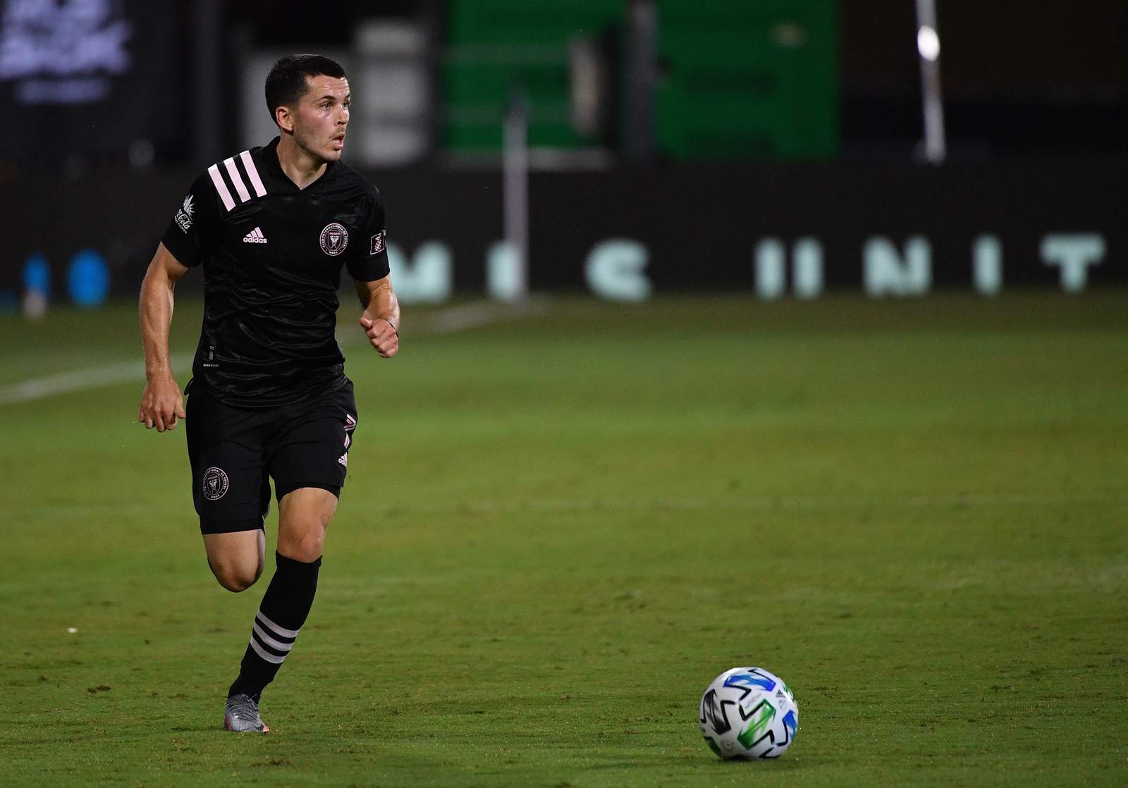 Inter Miami signs team MVP Lewis Morgan to contact extension