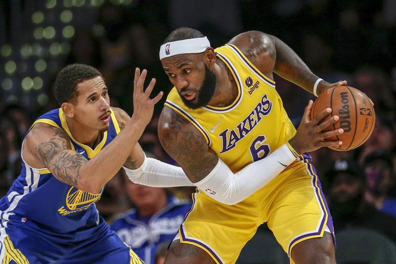 Oldies but goodies: The Lakers may be ones to catch in West