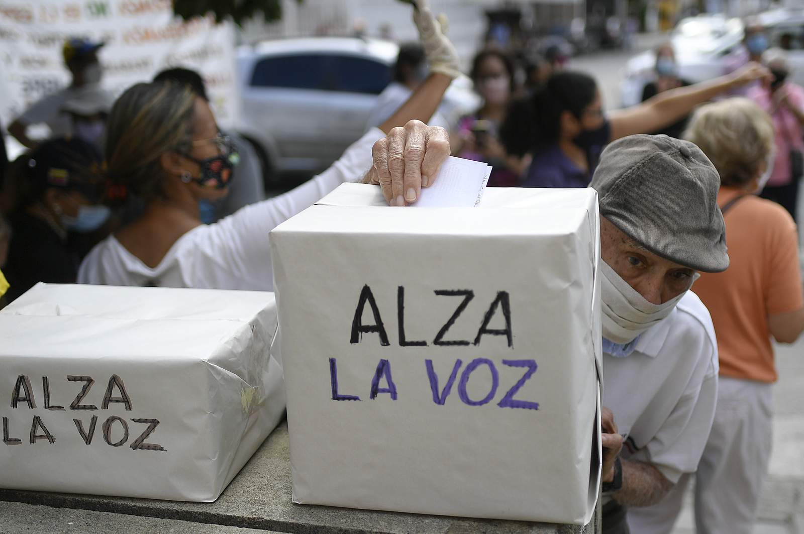 Oposición venezolana dice que 6 millones votaron en consulta