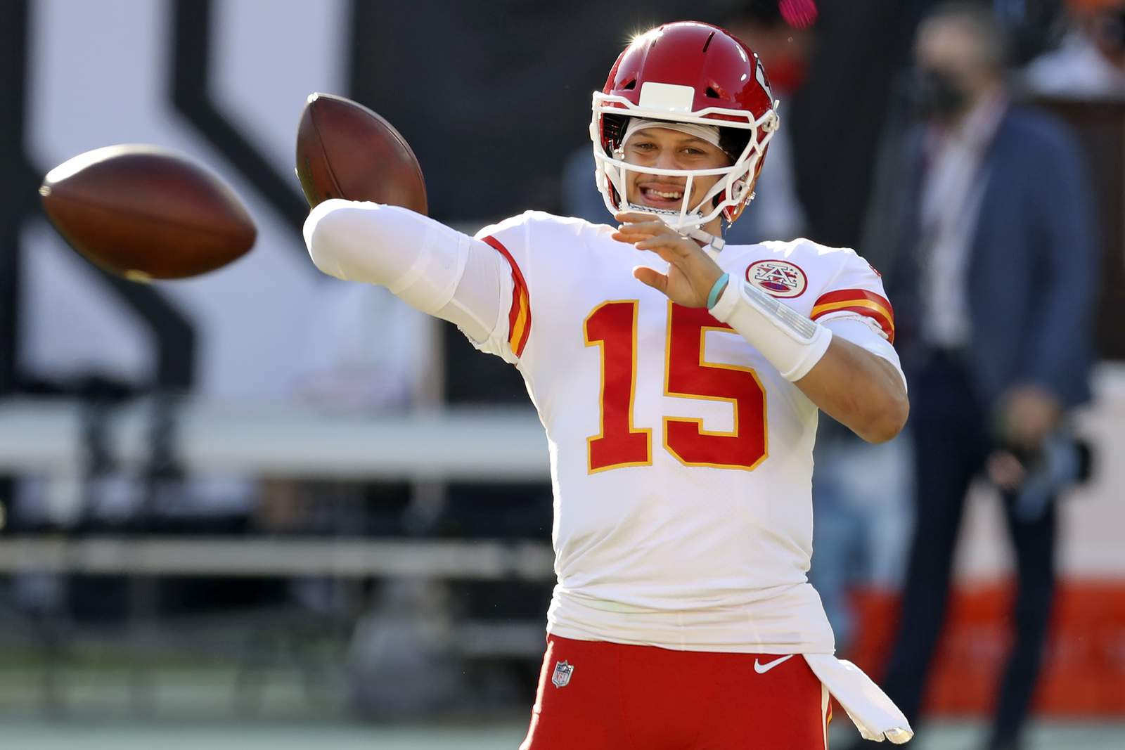 Chiefs keep things fun with Mahomes' playground plays