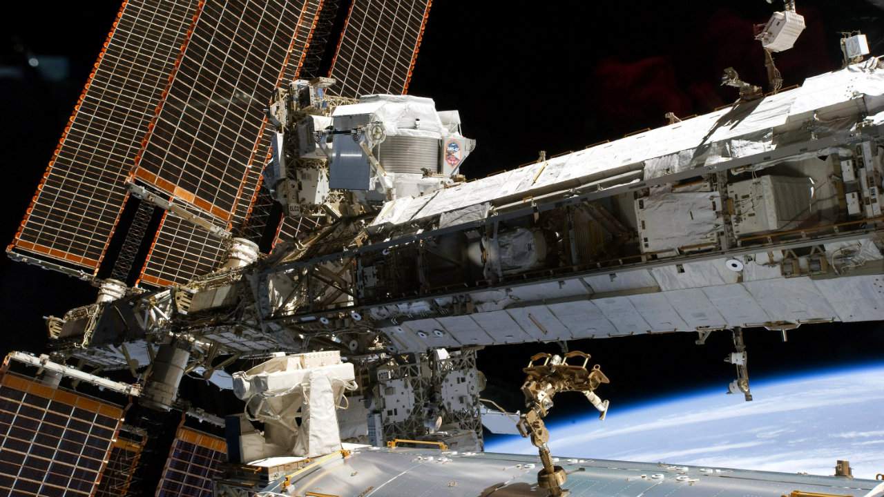 What’s that thing orbiting the Earth in 90 minutes? A guide to what the International Space Station is, does