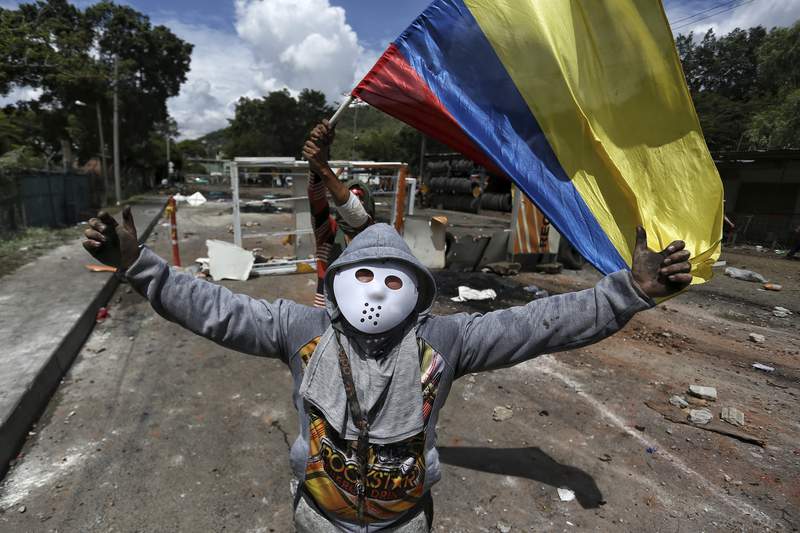 Roadblocks and protests disrupt Colombian city of Cali
