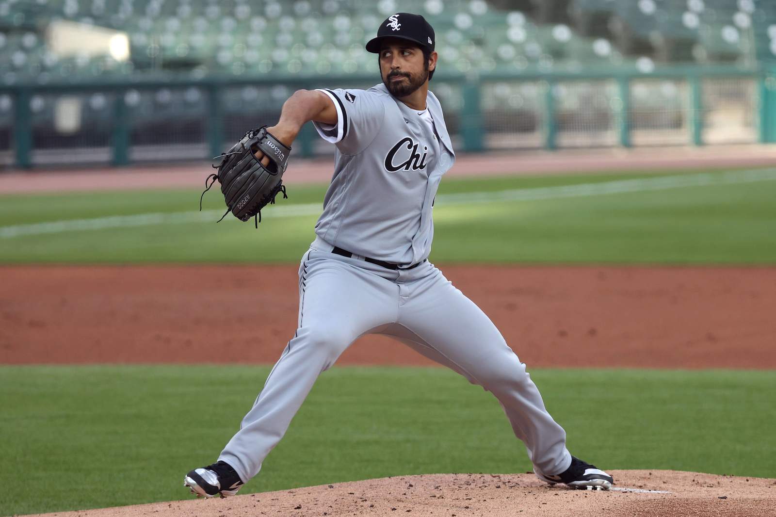 Hialeah native Gio Gonzalez living out childhood dream of playing for hometown Marlins