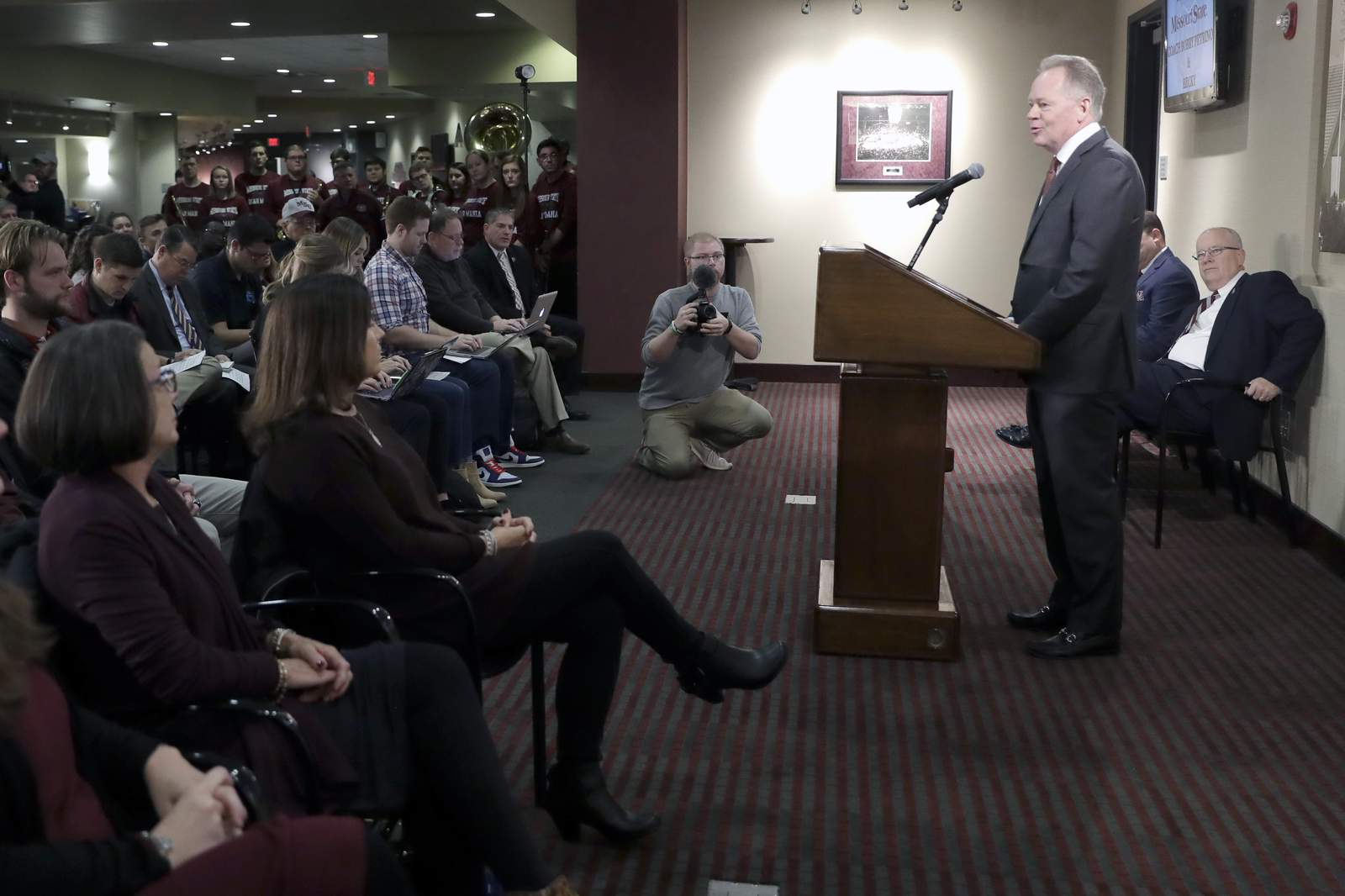 Petrino back in game, says he knew he wouldn't stay retired