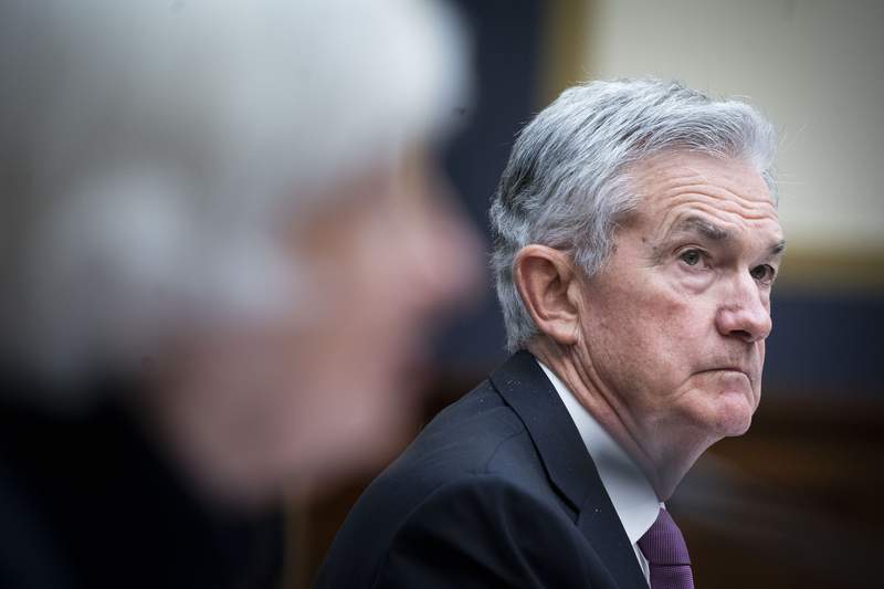 Powell sees inflation cooling, evading 'difficult situation'