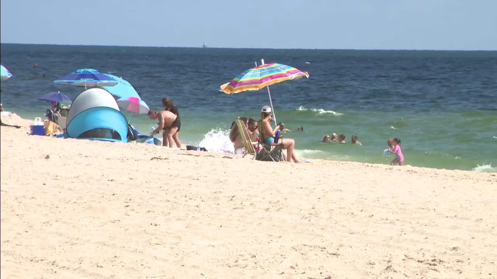Smaller crowds on South Florida beaches this Labor Day
