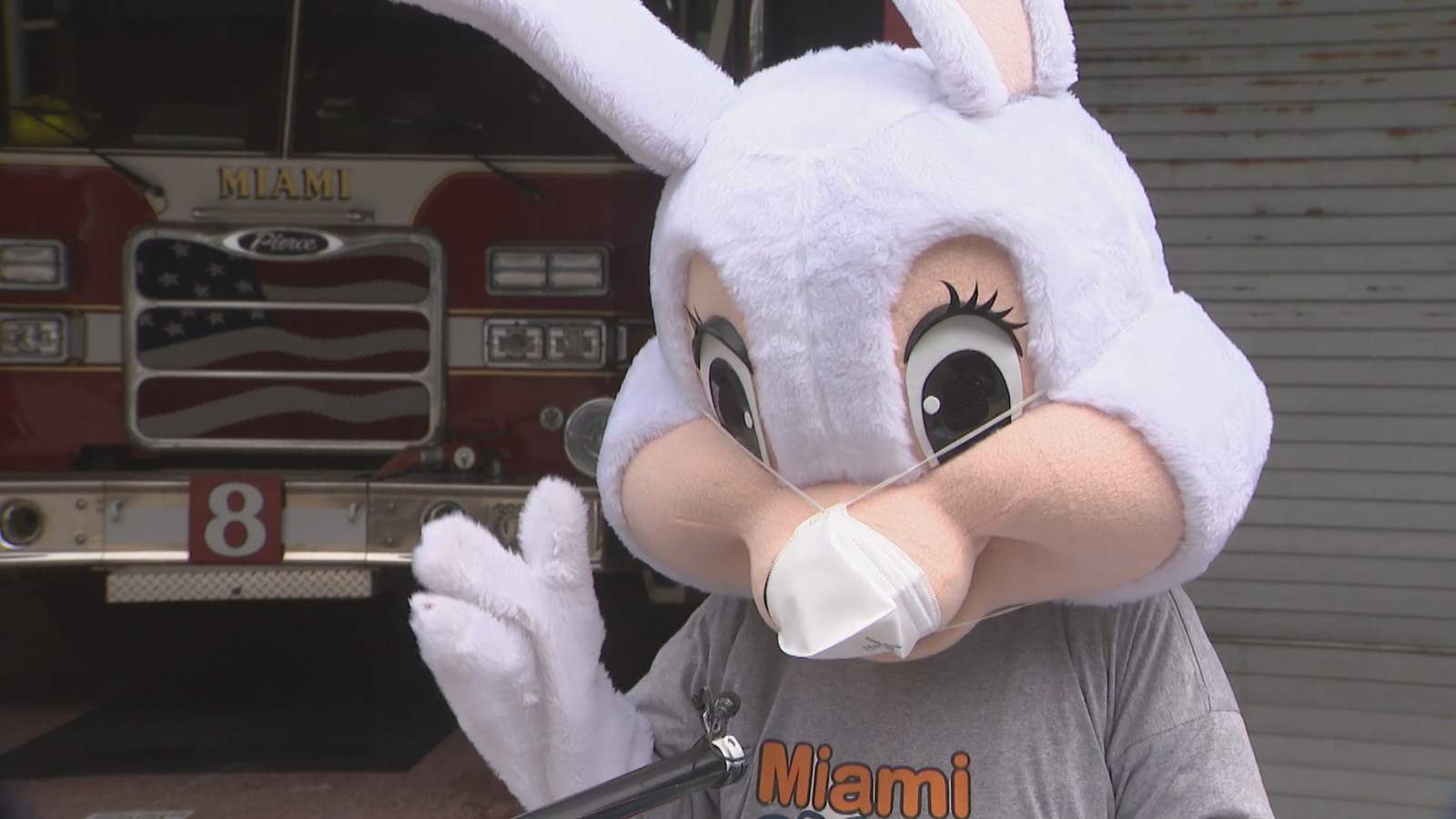 Easter Bunny Sets Example During Miami Parade Amid