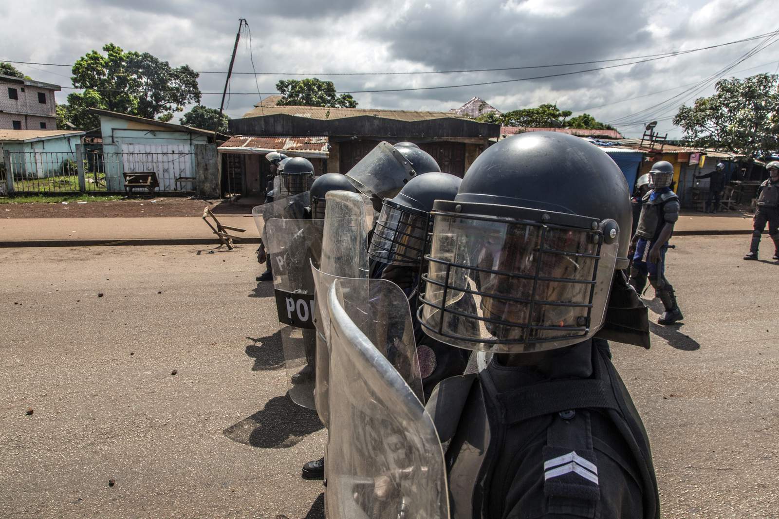 Tension mounts as Guinea awaits presidential poll results