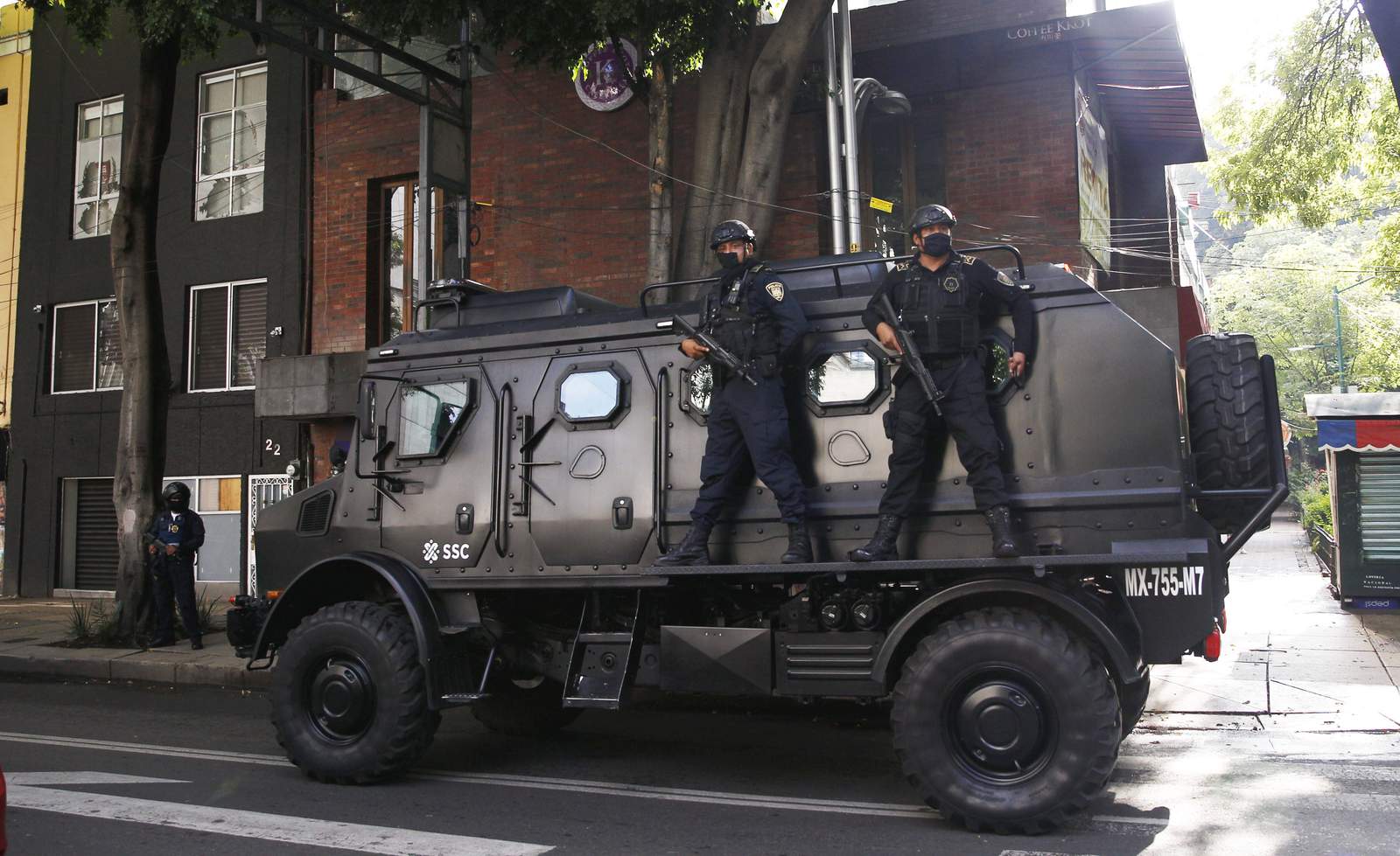 Brazen ambush of Mexico police chief leaves few options