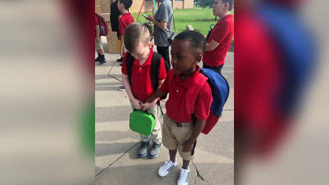 Boy, 8, consoles, befriends classmate with autism on first day of school