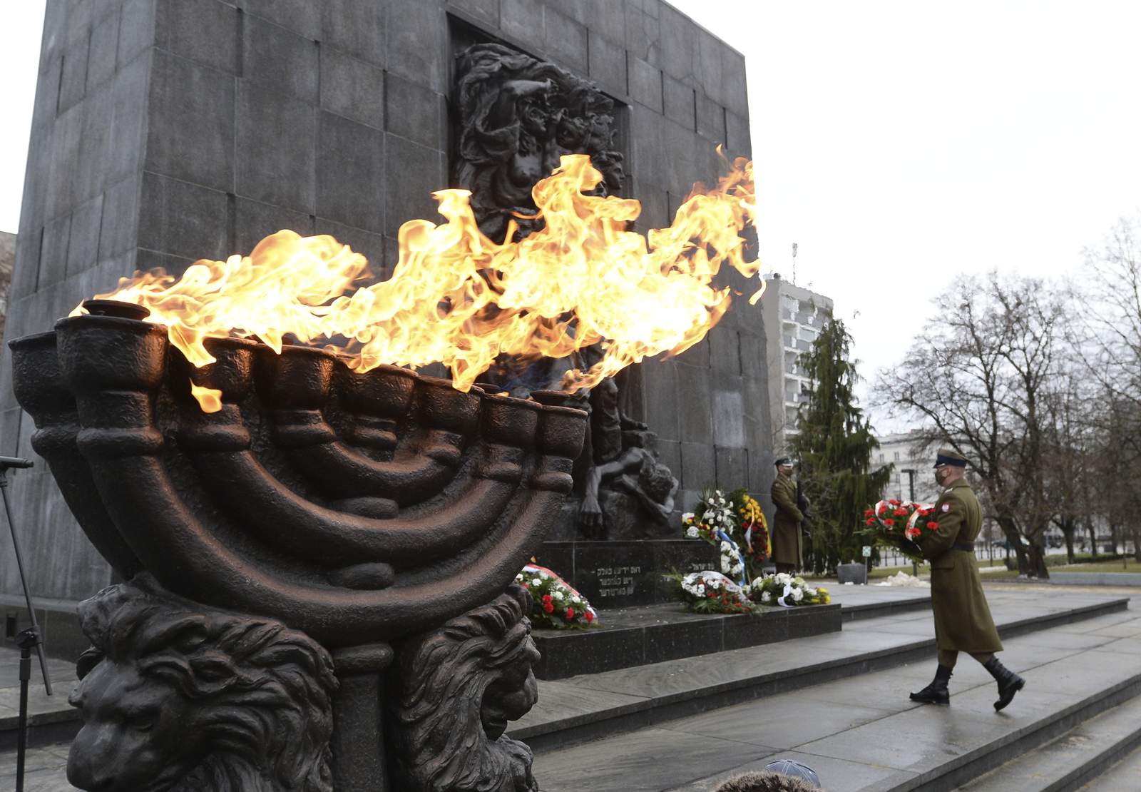 Auschwitz survivors mark anniversary online amid pandemic