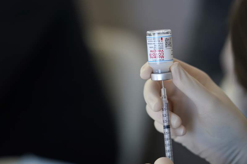 Shots give COVID-19 survivors big immune boost, studies show