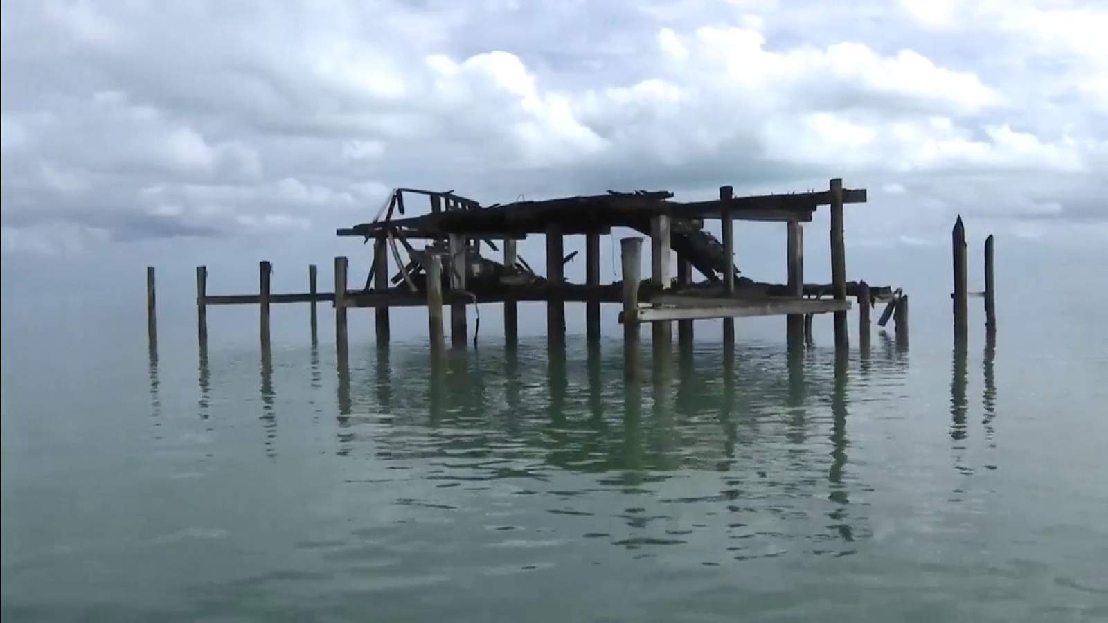 Leshaw Home destroyed in fire, leaving only 6 in Stiltsville
