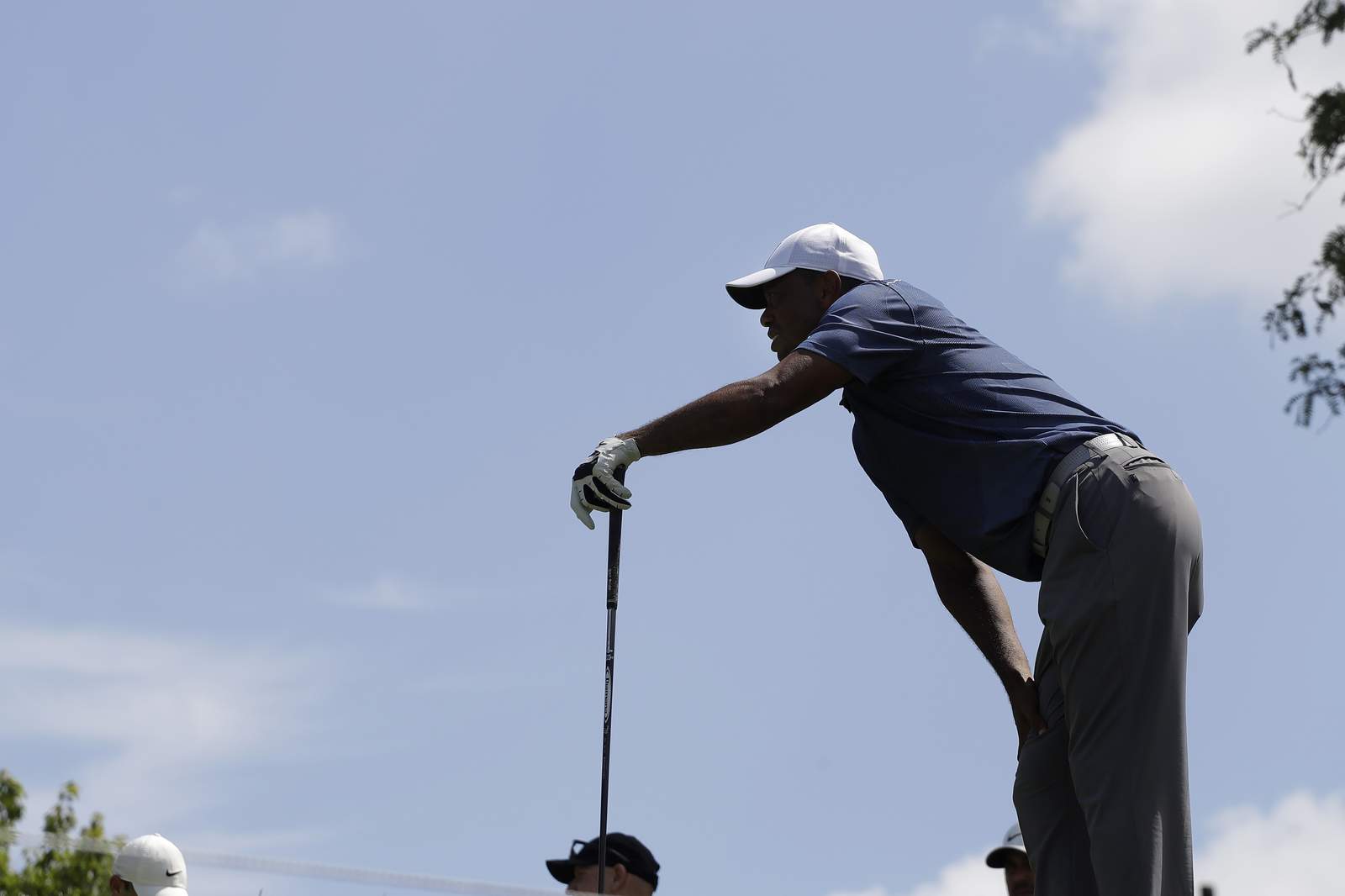 Big finish for Woods with hopes of making cut at Memorial