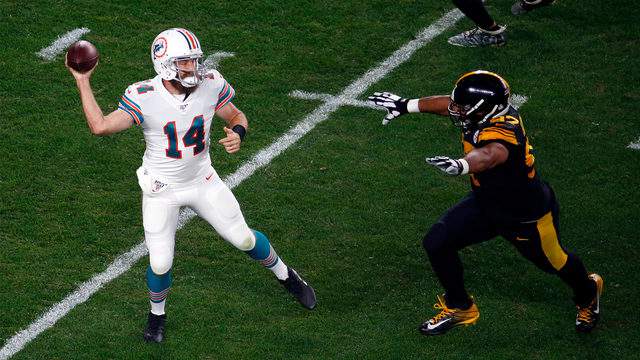 Fitzpatrick Dolphins Can T Hold Early Lead In Pittsburgh