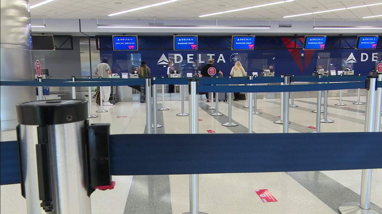 South Florida airports less crowded than expected as holiday weekend comes to an end