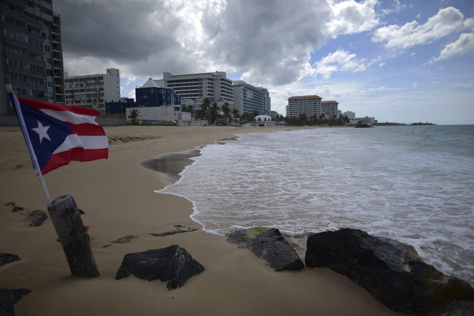 2 tremors shake Puerto Rico, latest in series of quakes