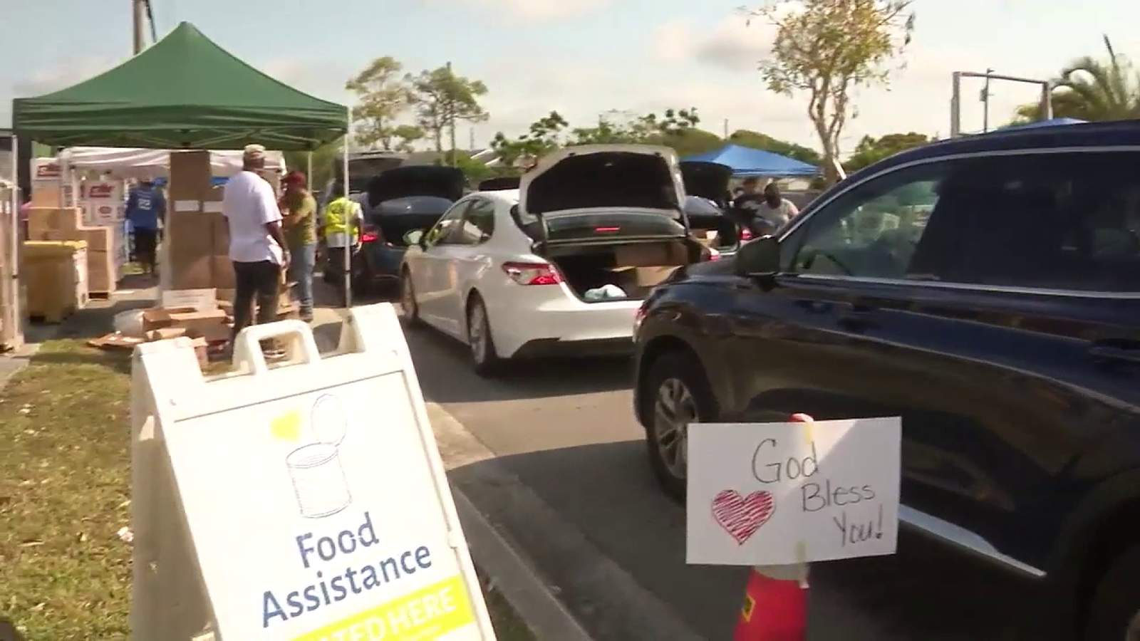 Florida City food giveaway draws thousands of cars