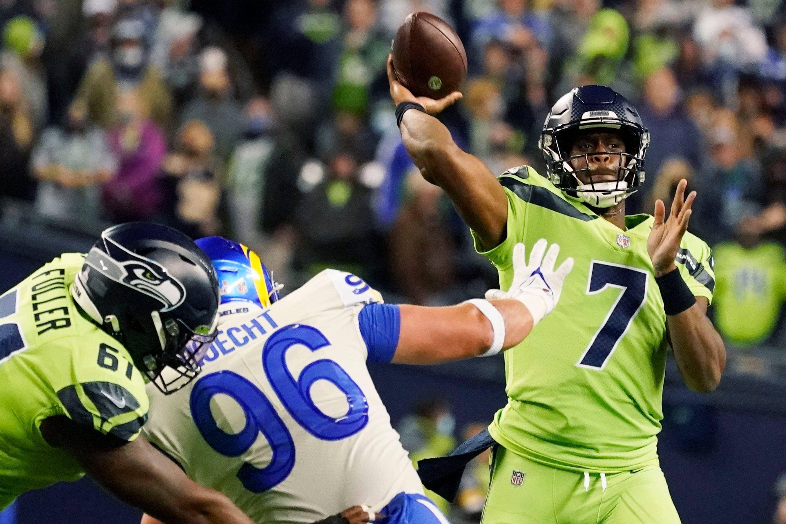 LA Rams defeat Seahawks 26-17, Russel Wilson exit early with injury -  GRUNGECAKE™