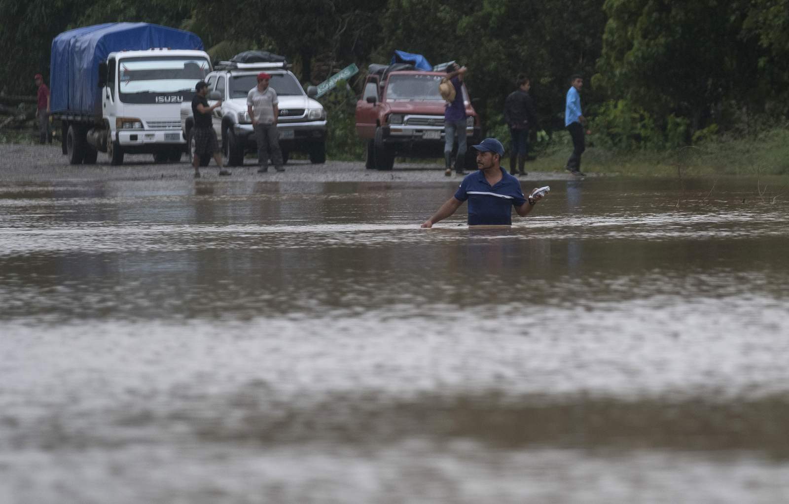 Iota threatens 2nd hurricane strike for Nicaragua, Honduras