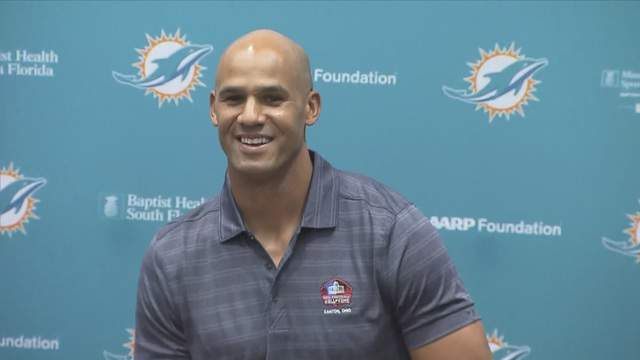 Dolphins legend Jason Taylor to host virtual poker tournament for charity