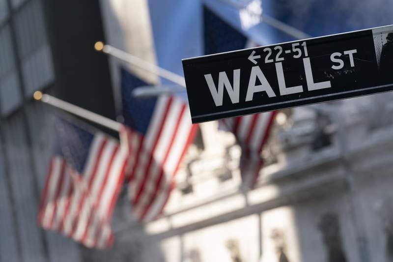 Stocks fall on Wall Street, giving up the week's gains