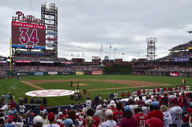 Phillies retire Halladay's No. 34 in tribute to late ace