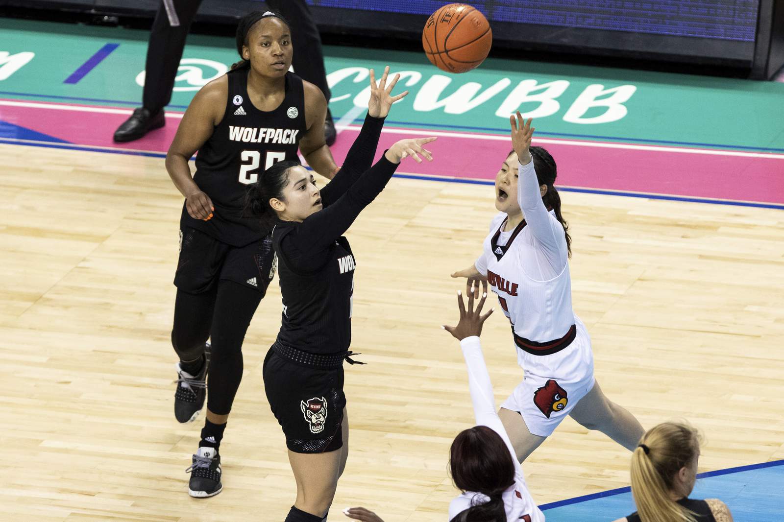 No. 3 NC State beats No. 5 Louisville 58-56 for ACC title