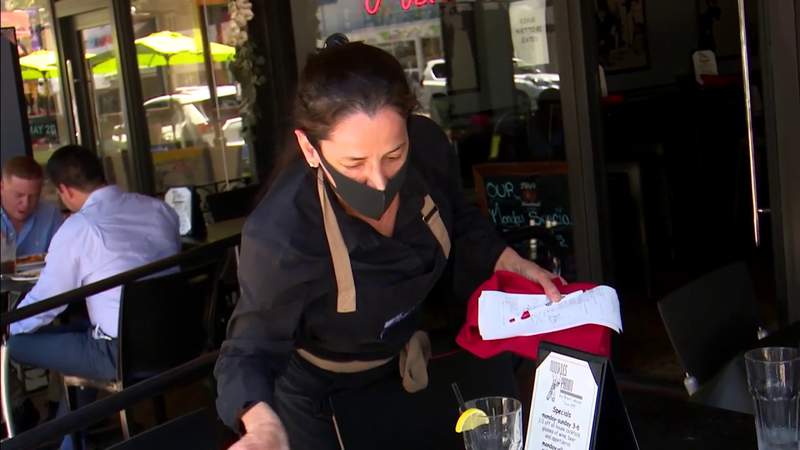 Some Broward businesses will keep masks in place after DeSantis order