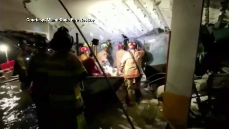 Los equipos de rescate esperan encontrar sobrevivientes un día después del colapso parcial del edificio