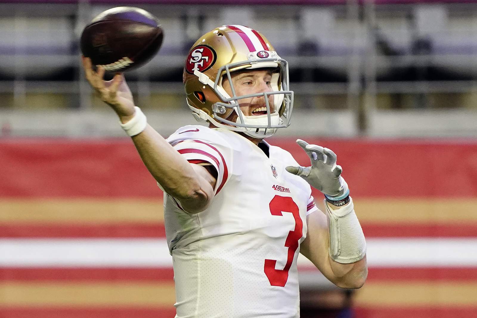 Jaguars sign QB Beathard, setting up potential Minshew trade