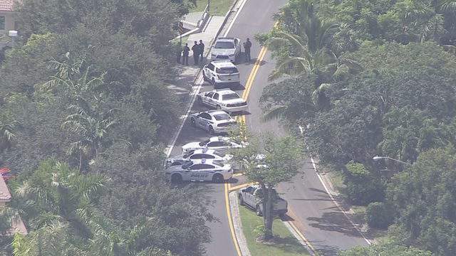 Hoax call leads to SWAT team presence outside Plantation apartment complex
