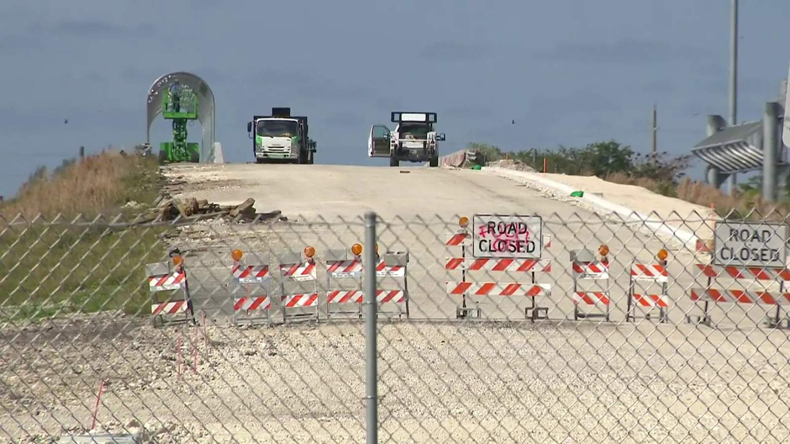 Miami Lakes mayor says town willing to compromise over bridge issue