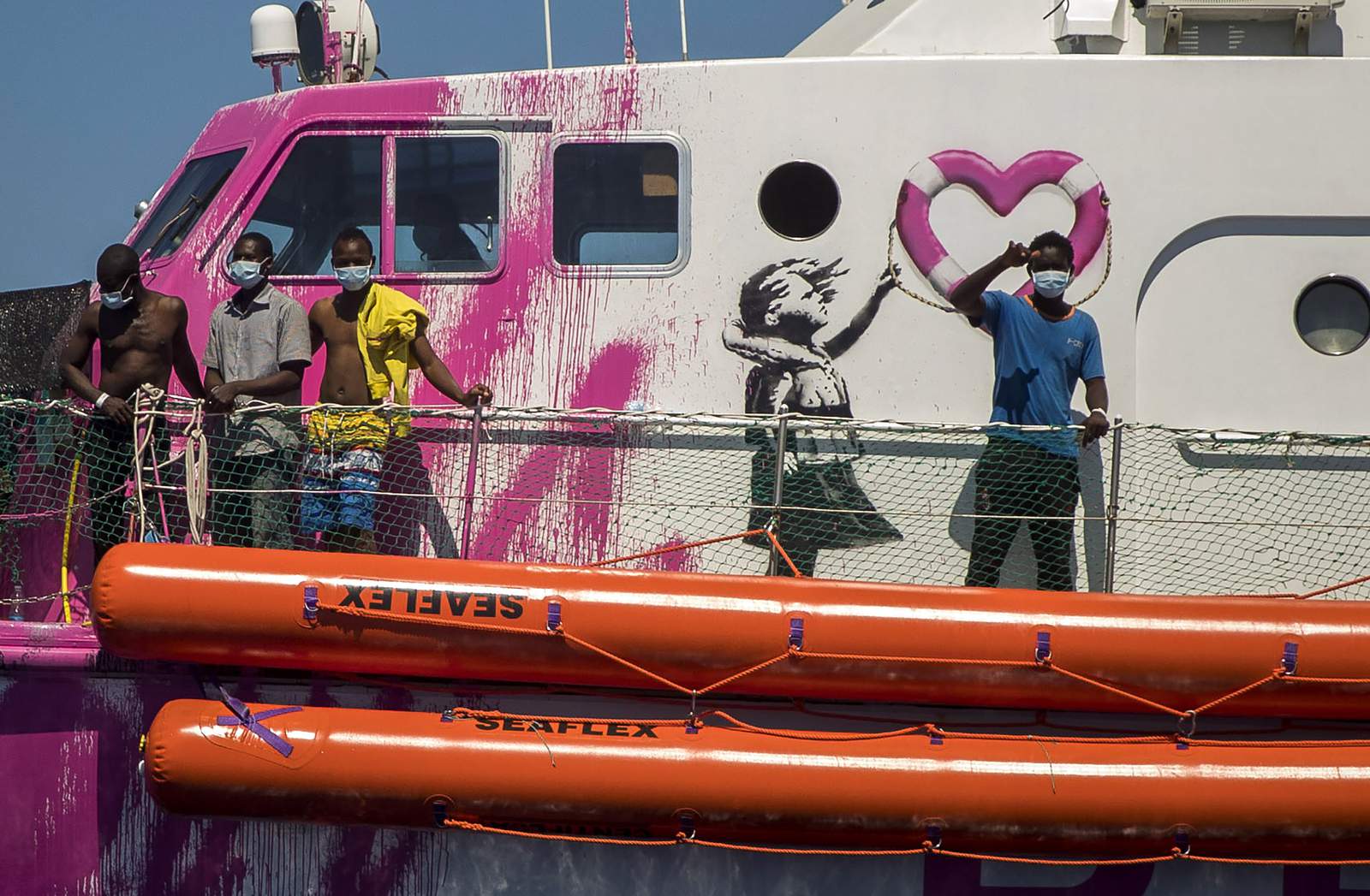 Artist Banksy on migrant crisis: ‘All Black Lives Matter’