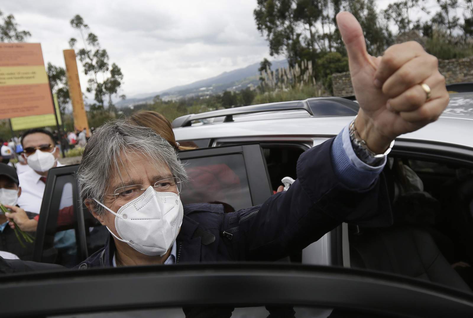 Ecuador, Peru to elect presidents amid strengthened pandemic