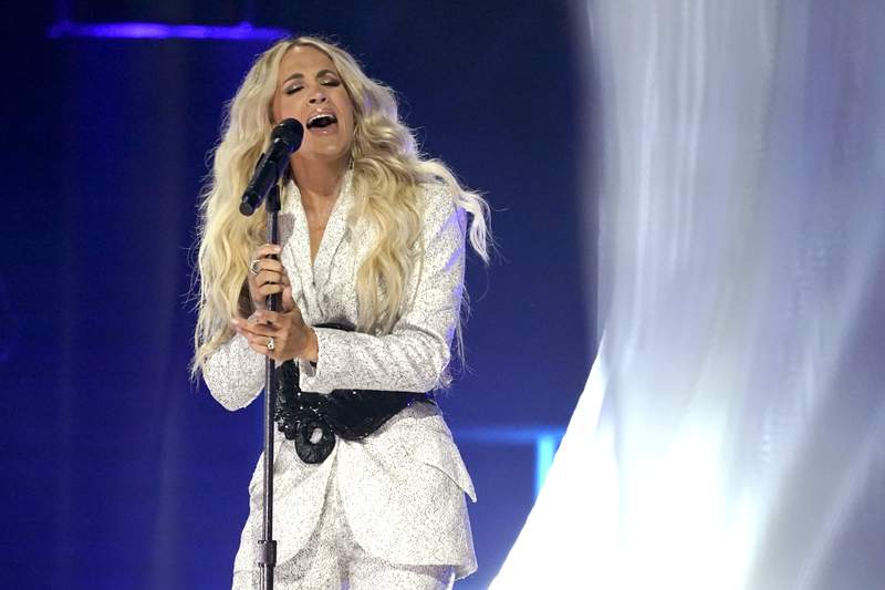 Underwood wins at CMT Awards; Gladys Knight, H.E.R. perform